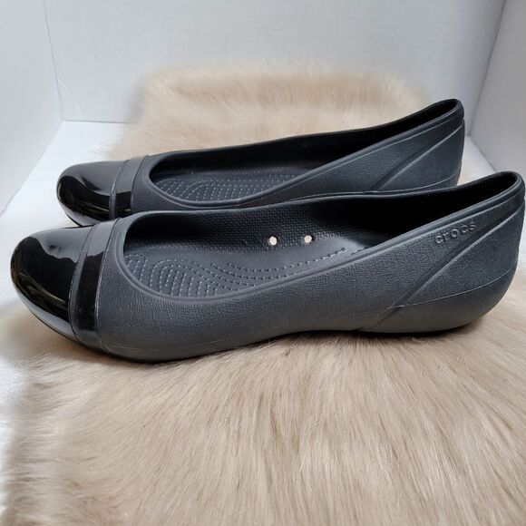 Crocs Black Rubber Cap Toe Ballet Flats Women’s  Slip On Shoes Size 10 - Picture 2 of 7